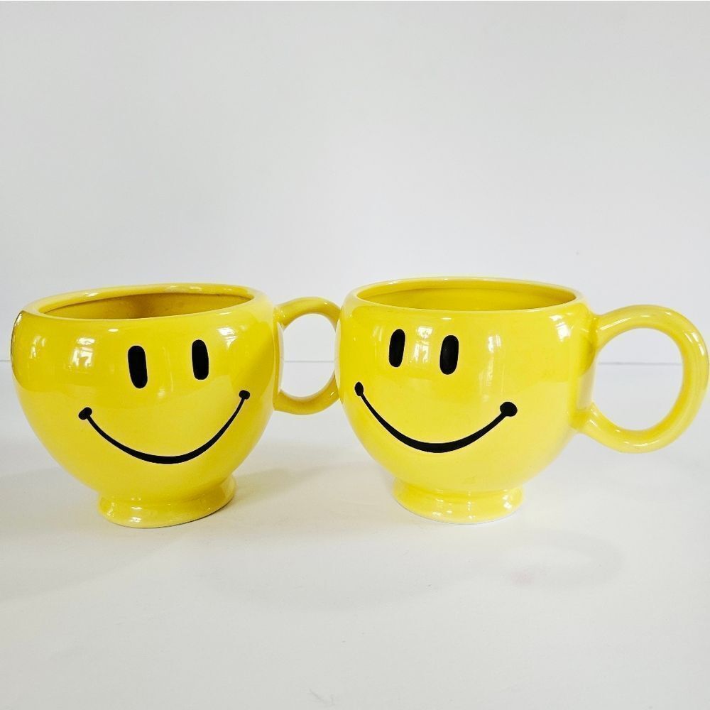Vintage Telefora 1980's Set Of 2 Large Happy Day Ceramic Yellow Smiley Face Mug